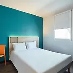 Hotel Hotelf1 Paris Porte De Montreuil