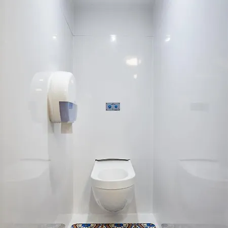 Hotelf1 Paris Porte De Montreuil * Bagnolet