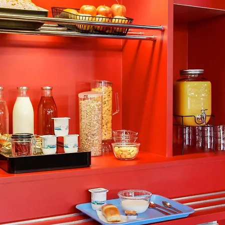 Hotelf1 Paris Porte De Montreuil Hotel