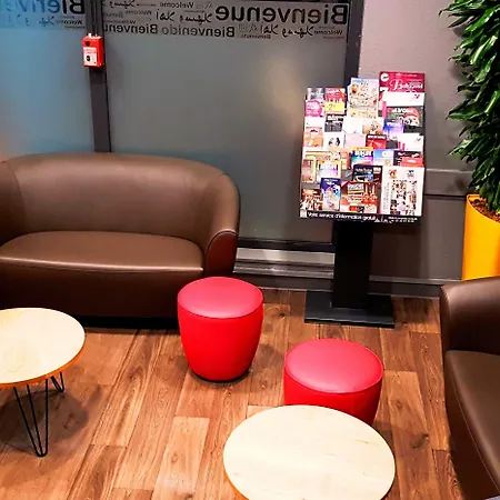 Hotelf1 Paris Porte De Montreuil *