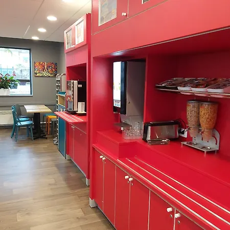 Hotelf1 Paris Porte De Montreuil * Bagnolet