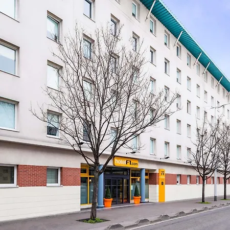 Hotelf1 Paris Porte De Montreuil