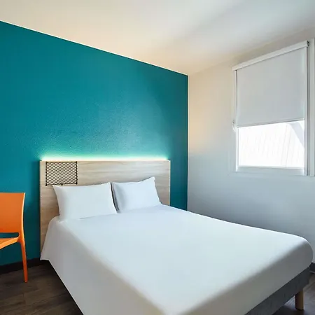Hotel Hotelf1 Paris Porte De Montreuil