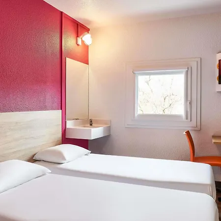 Hotel Hotelf1 Paris Porte De Montreuil *