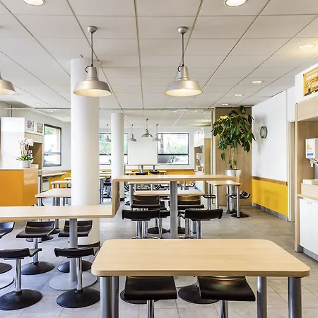 Hotel Hotelf1 Paris Porte De Montreuil *