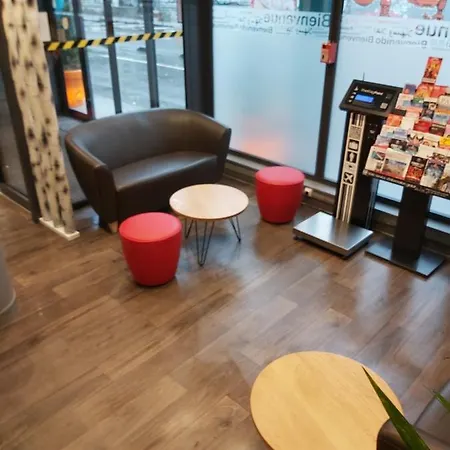 Hotelf1 Paris Porte De Montreuil