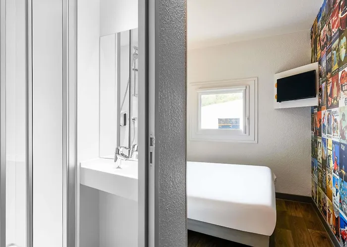 Hotelf1 Paris Porte De Montreuil Hotel *