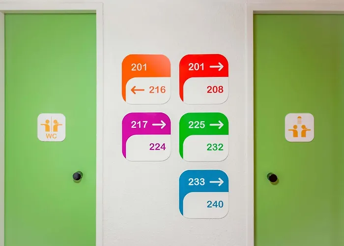 Hotelf1 Paris Porte De Montreuil *