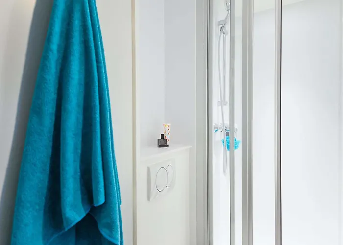 Hotelf1 Paris Porte De Montreuil Bagnolet