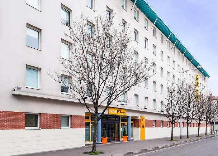 Hotelf1 Paris Porte De Montreuil