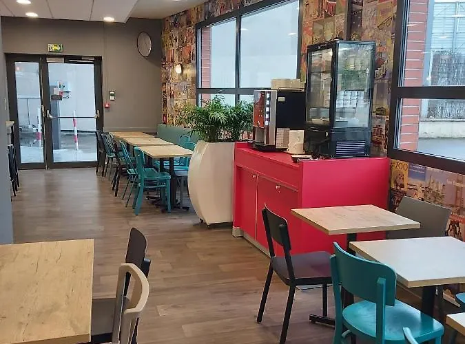 Hotelf1 Paris Porte De Montreuil Hotel *