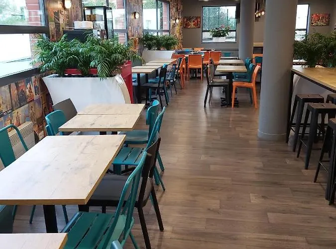 Hotelf1 Paris Porte De Montreuil Hotel *